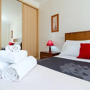 Cozy Center Apartment